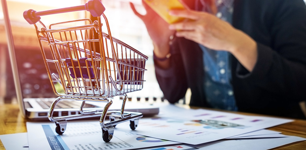 Was macht ein:e E-Commerce Manager:in? Was macht ein:e E-Commerce Manager:in?