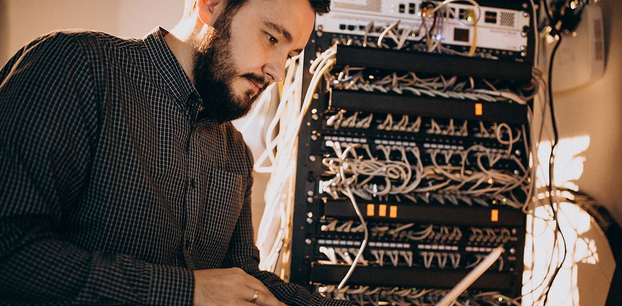 Was macht ein:e Systemadministrator:in? Was macht ein:e Systemadministrator:in?